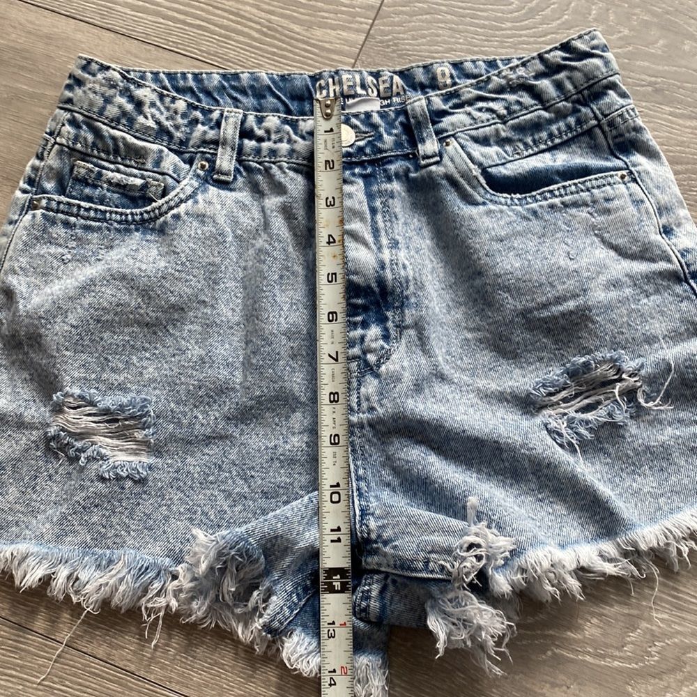 Vintage High Rise Denim Shorts - Picture 6 of 7